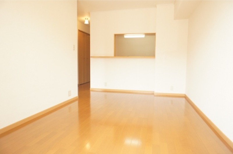 居室・リビング　図面と現状に相違がある場合には現状を優先