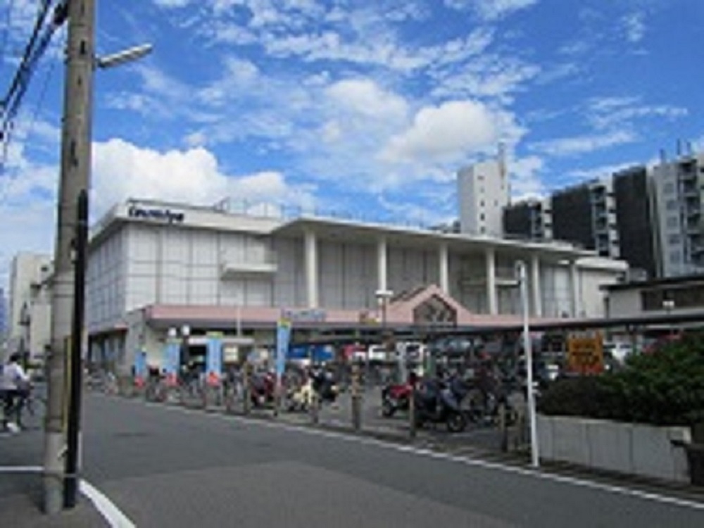 スーパー　Izumiya(イズミヤ) 伏見店（スーパー）まで954m