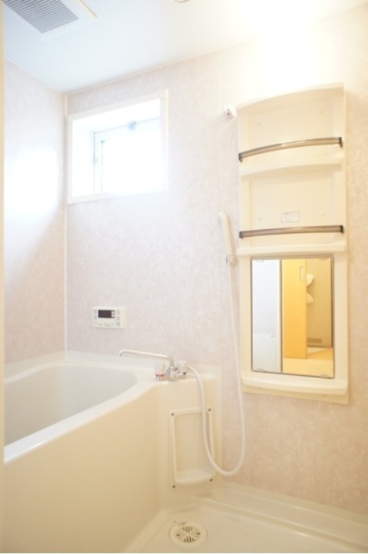 バス・シャワールーム　図面と現状が相違がある場合には現状を優先．．．