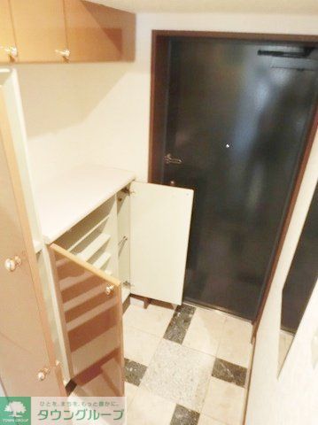 玄関　収納たっぷりシューズボックス