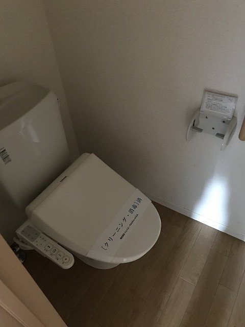 トイレ　別部屋参照