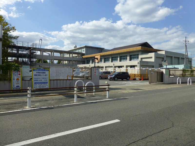 中学校　郡山南中学校（中学校）まで753m