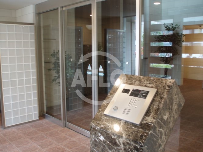 セキュリティ　CITY SPIRE難波WEST　エントランスオートロック