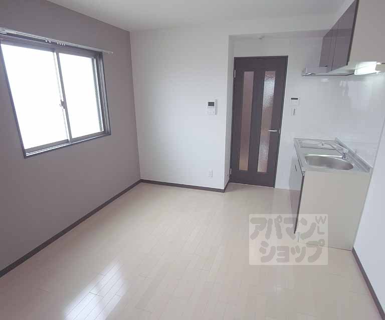 居室・リビング　８帖のリビング。