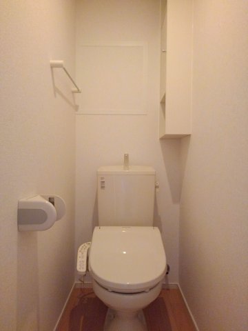 トイレ　清潔感のあるトイレです