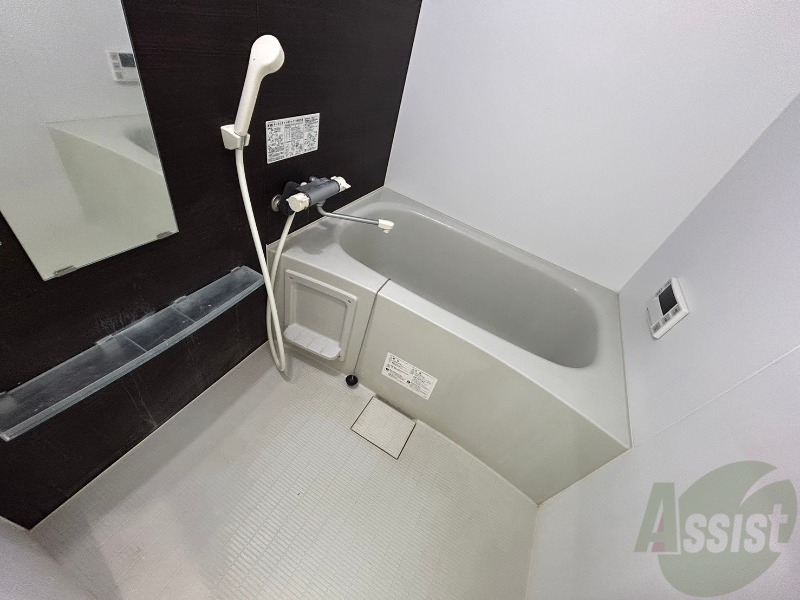 バス・シャワールーム　お風呂です。ゆっくりお風呂につかるのも体に良いですね～