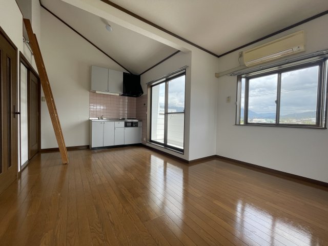 居室・リビング　同タイプ部屋