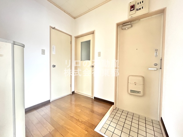 玄関　すっきりシンプルな玄関スペースです！