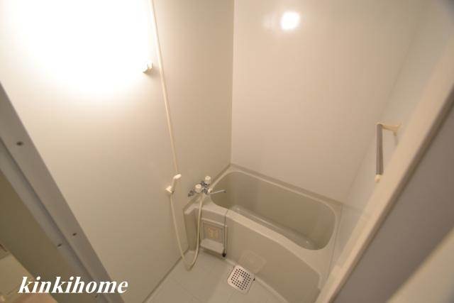 バス・シャワールーム　写真は別のお部屋です。現況を優先ください。