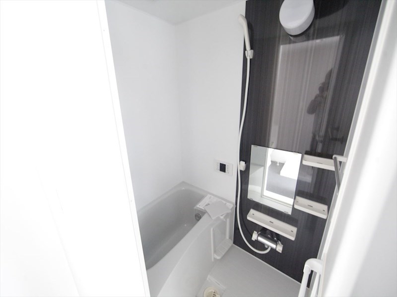 バス・シャワールーム　追い焚き・オートバス機能付お風呂