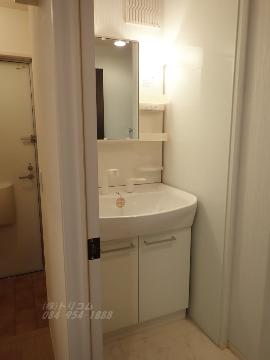 洗面設備　洗髪洗面化粧台