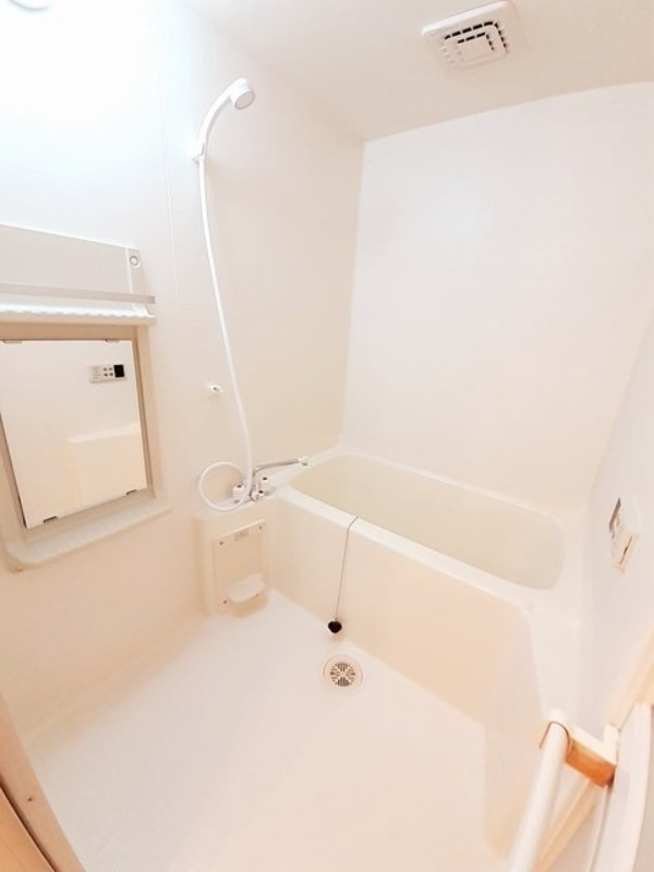 バス・シャワールーム　図面と現状に相違がある場合には現状を優先