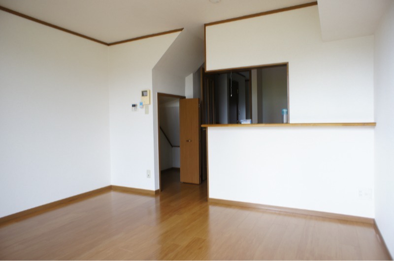 居室・リビング　図面と現状に相違がある場合には現状を優先