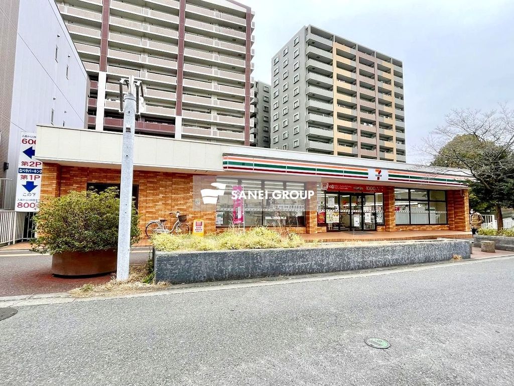 コンビニ　セブンイレブン入間豊岡一丁目店（コンビニ）まで880m