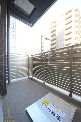 バルコニー　RISING Maison本町橋