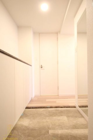 玄関　RISING Maison本町橋