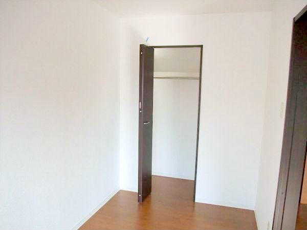 収納　各部屋にクローゼット付きです♪