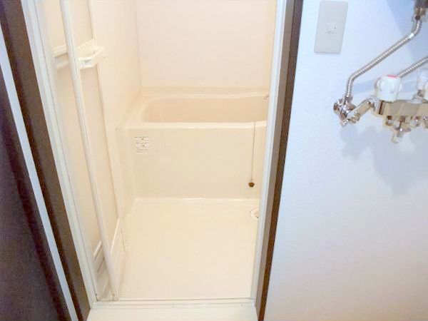 バス・シャワールーム　浴室乾燥機付きのお風呂です♪