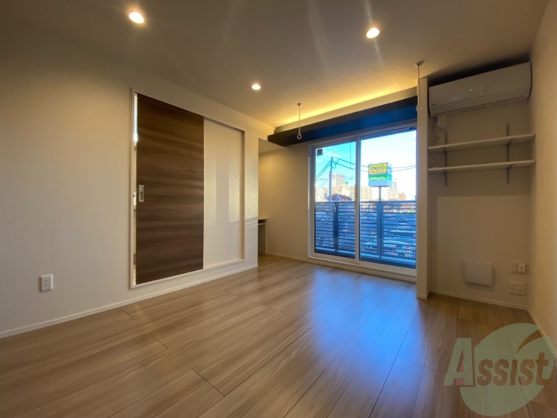 居室・リビング　８．２帖の洋室になります。伸び伸び出来そうですね。