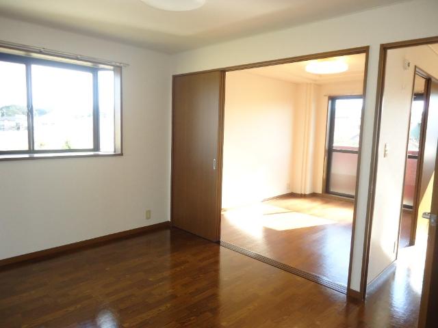 居室・リビング　リビング