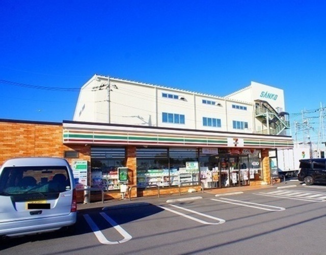 コンビニ　セブンイレブン狭山根岸店（コンビニ）まで829m