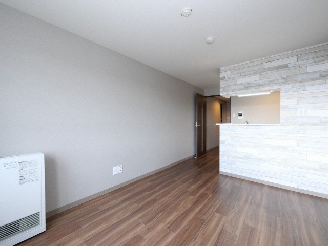 居室・リビング　明るい居間で気持ちまで明るくなりますね！