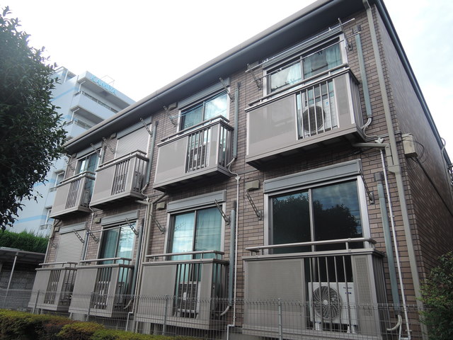 エントランス　耐震性に優れたセキスイハイム施工　南向き日当り良好