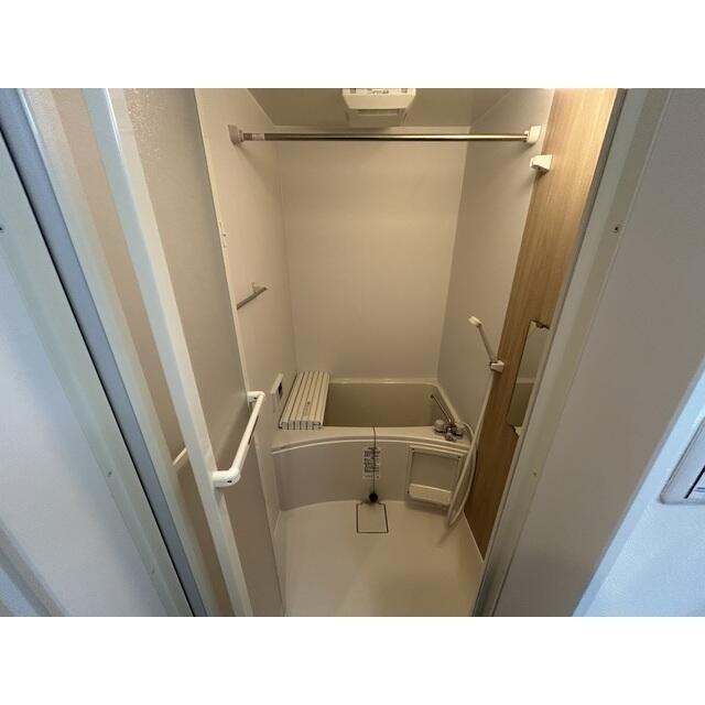 バス・シャワールーム　お風呂で日々の疲れを落としましょう