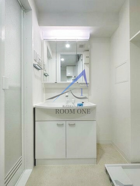 洗面設備　独立洗面台です。