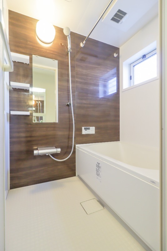 バス・シャワールーム　図面と現状に相違がある場合には現状を優先