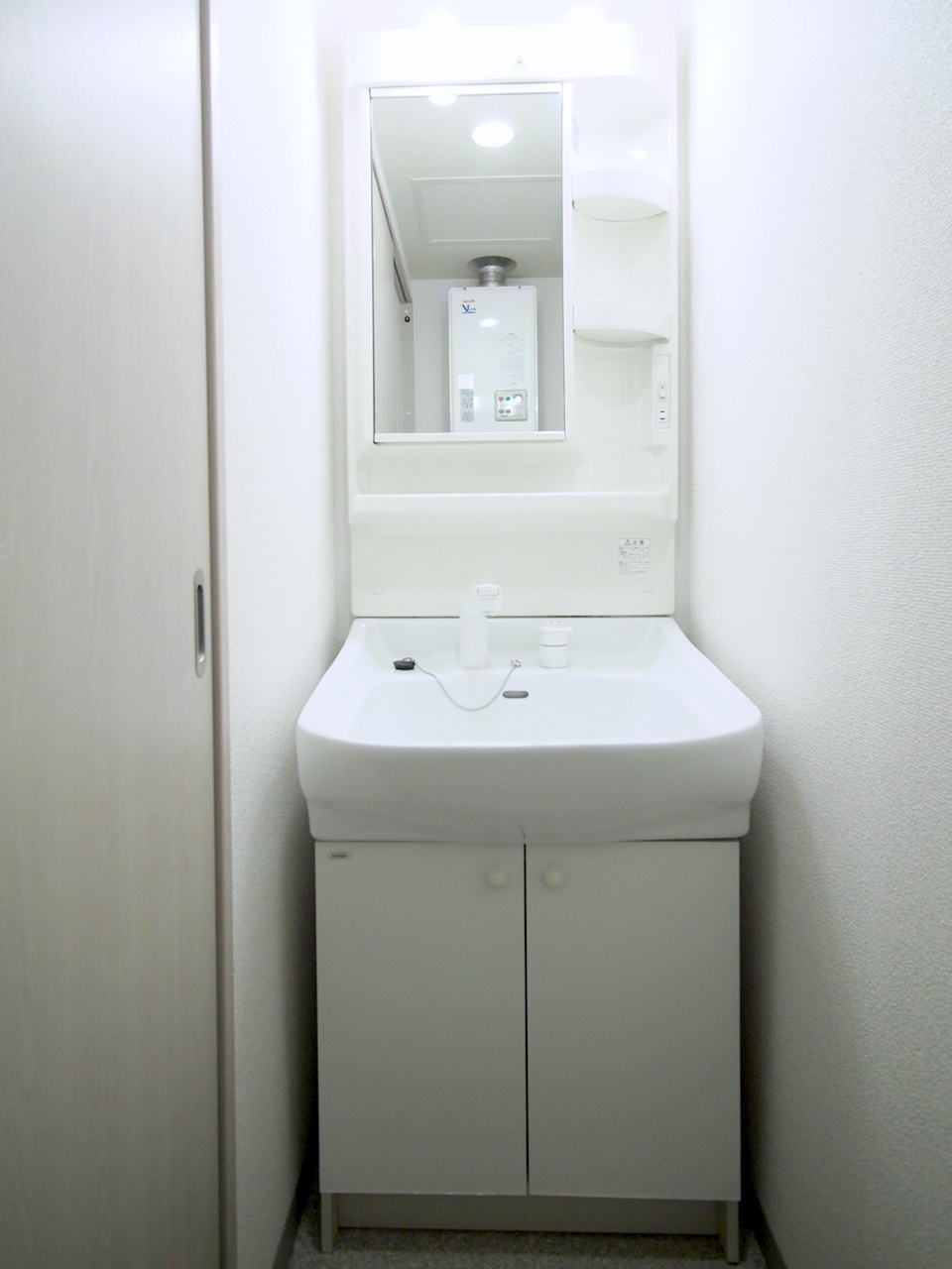 洗面設備　シャンプードレッサー完備♪