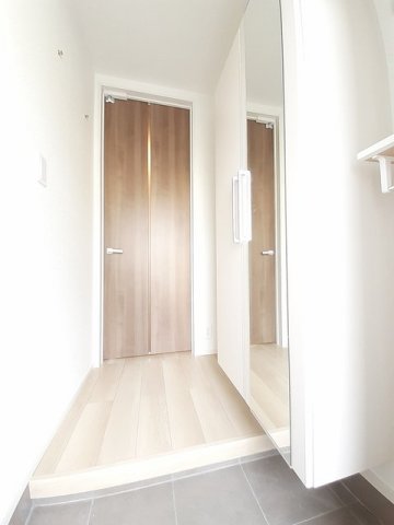 玄関　シンプルで使いやすい玄関です