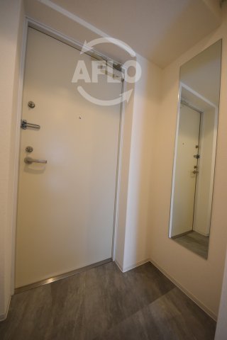 玄関　セレニテ京橋クレア　玄関