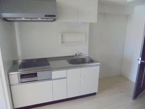 キッチン　３口ＩＨとグリル付