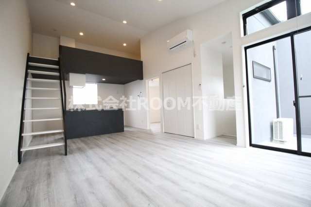 居室・リビング　おしゃれな居間です