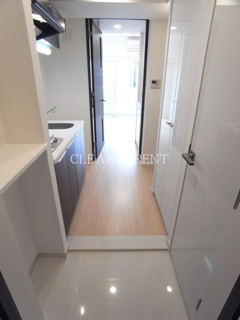 玄関　人感センサー照明