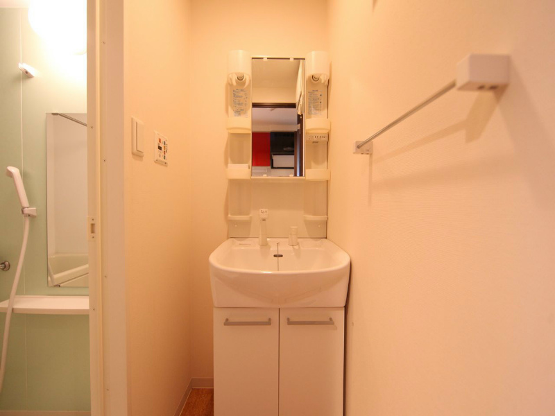 洗面設備　独立洗面台（シャンプードレッサー付）