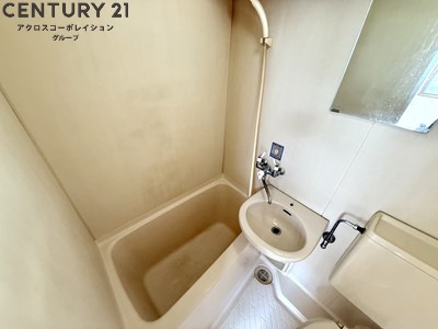 バス・シャワールーム　シンプルで機能的なユニットバスです♪