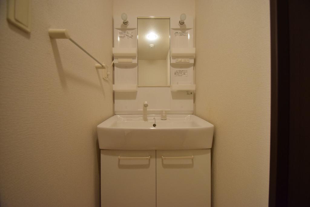 洗面設備　洗髪洗面化粧台