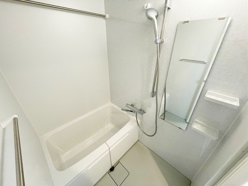 バス・シャワールーム　バス