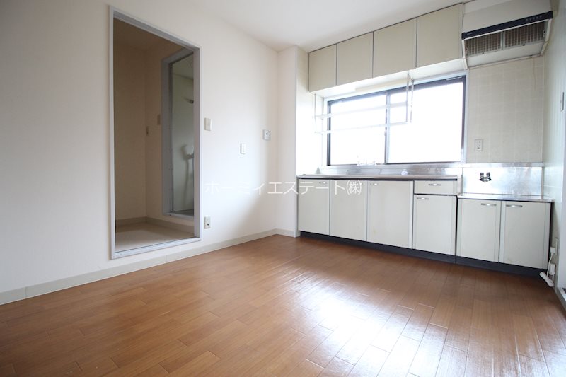 居室・リビング　ダイニングキッチン♪