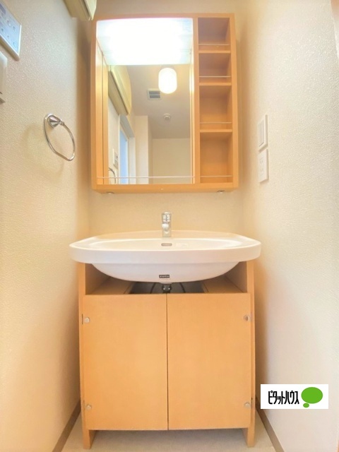 洗面設備　※別部屋参考写真