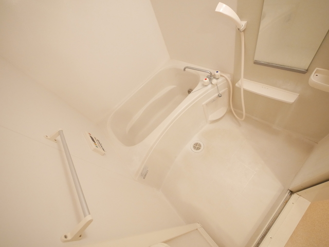 バス・シャワールーム　★追焚機能付のバスルームもうれしいポイントですね★