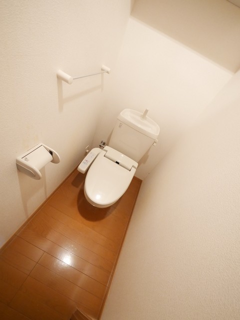 トイレ　★温水洗浄便座機能のトイレです★