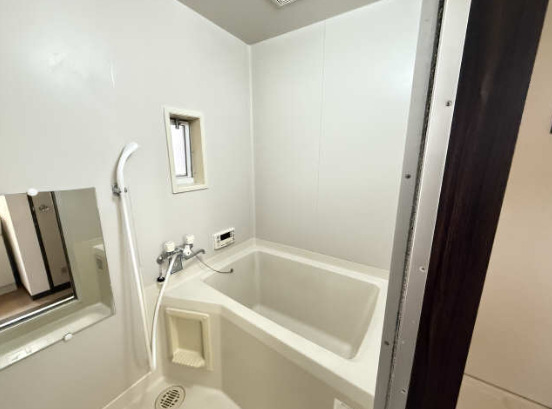 バス・シャワールーム　別居室の写真です