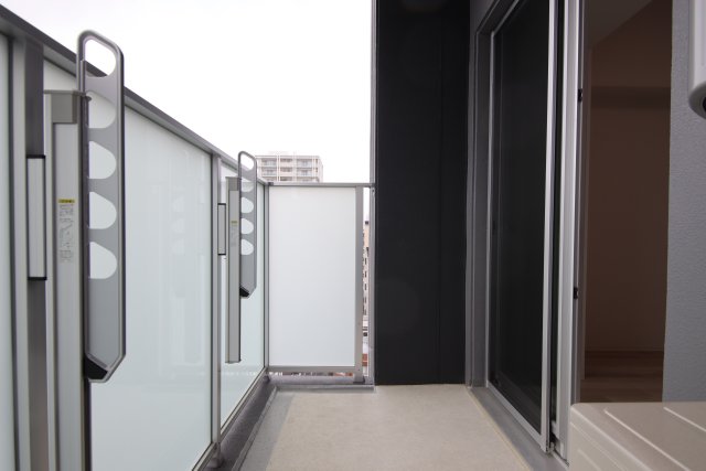 バルコニー　※別部屋の参考写真です