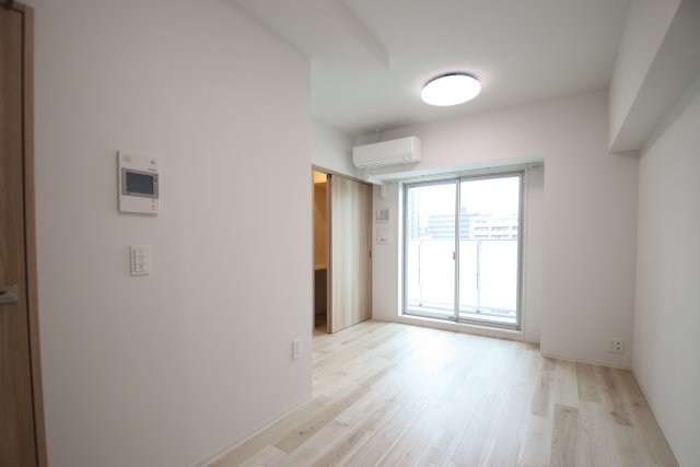 居室・リビング　※別部屋の参考写真です