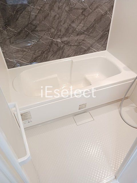 バス・シャワールーム　広々１坪バスでリラックス♪