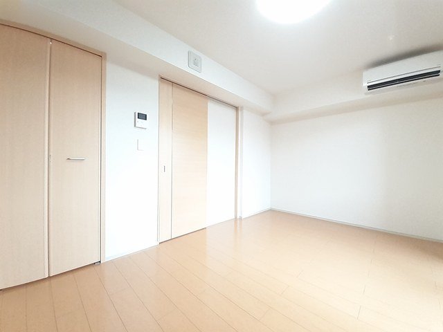 居室・リビング　居間です