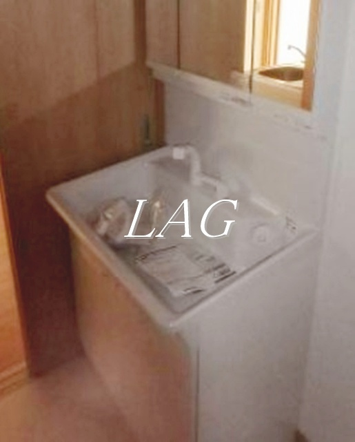 洗面設備　洗面台です。（同仕様です。）